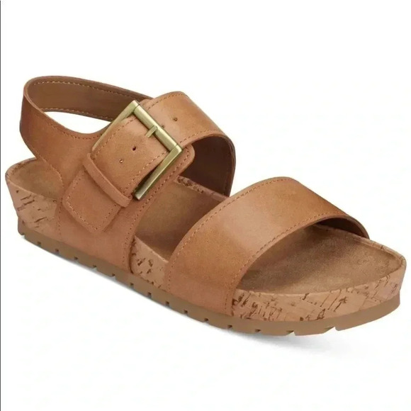 Aerosoles Compass Flat Sandals - Picture 1 of 8